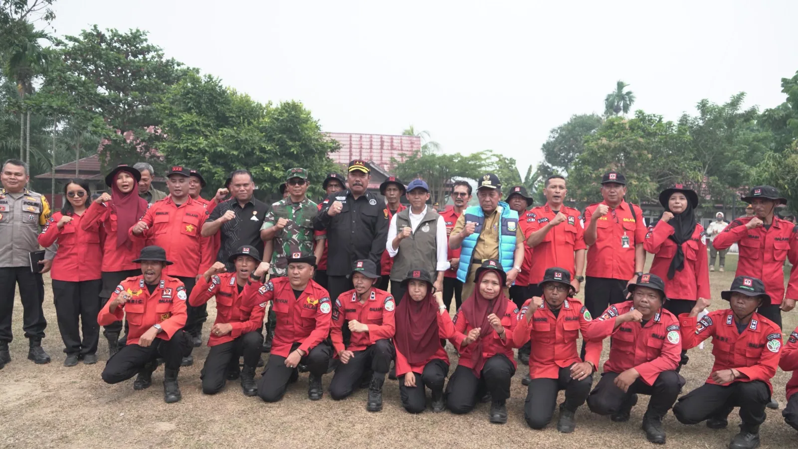Menteri Kehutanan Apresiasi Penanganan Karhutla Jambi, Pemerintah Pusat Tambah Satu Helikopter Water Bombing