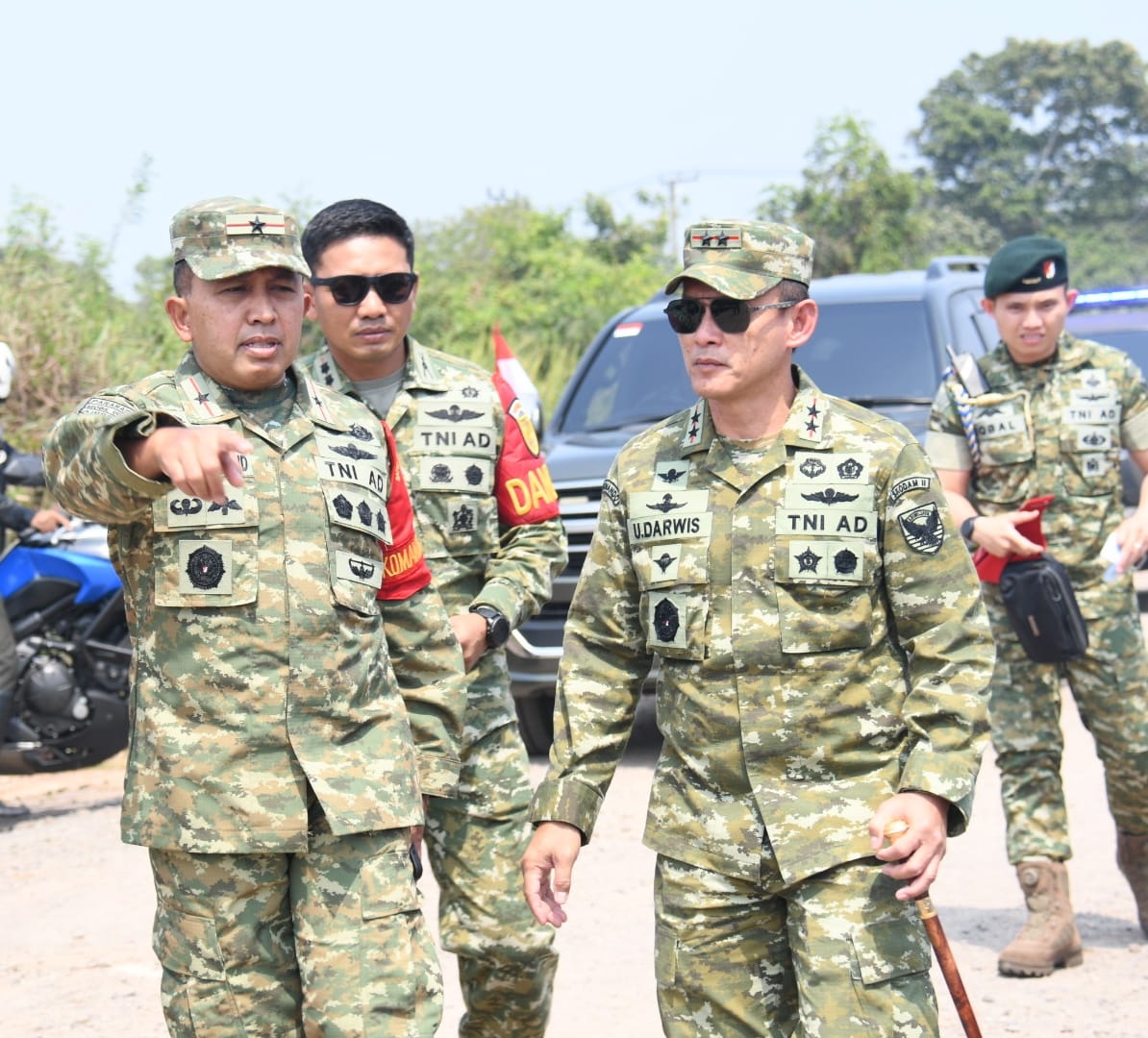 3.000 Personel TNI Dikerahkan ke Sumsel, Presiden Prabowo Setujui Tambahan 20 Excavator untuk Karhutla