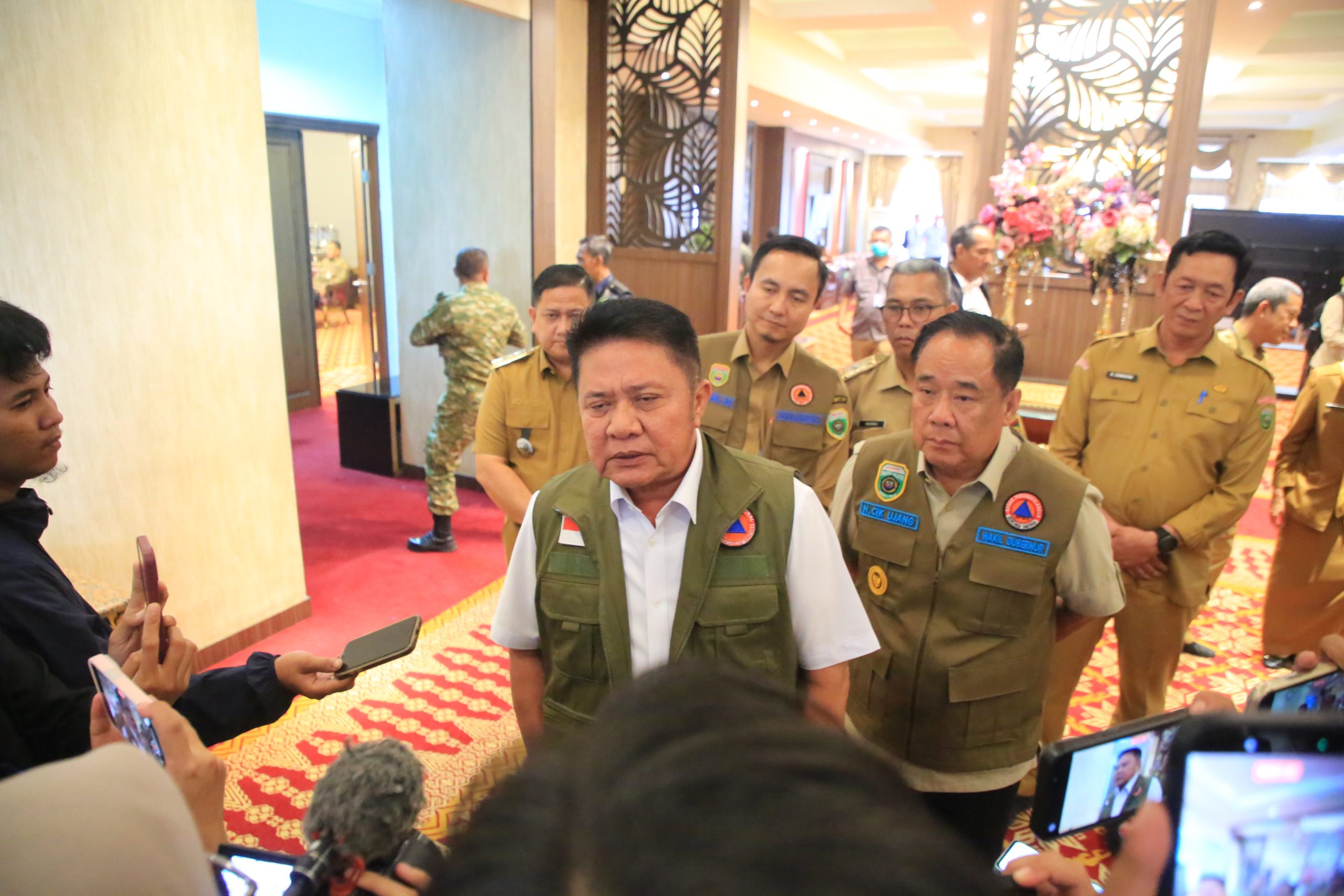 Prabowo Setujui 500 Sumur Bor dan 500 Pompa Air untuk Karhutla Sumsel, Herman Deru: Api Telah Menurun Drastis