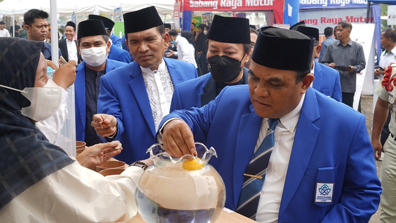 PBAK 2026 UIN STS Jambi: Rektor dan 3.000 Mahasiswa Baru Kelilingi Stand Layanan Kampus di Auditorium