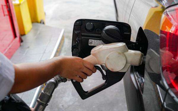 Harga BBM Pertamina, Shell, Vivo, dan BP Hari Ini: Pertamax Rp 15.950, Pertalite Tetap Rp 10.000
