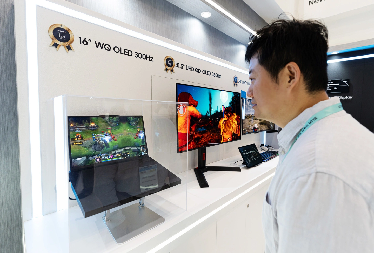 Samsung Display Pamerkan Panel OLED Laptop 16 Inci 300Hz, Geser Layar IPS?