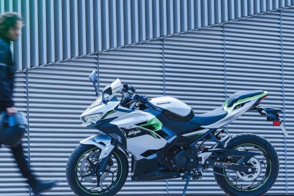 Kawasaki Ninja E-1 Dikritik di AS: Harga Mahal, Tenaga Kalah dari Ninja 300