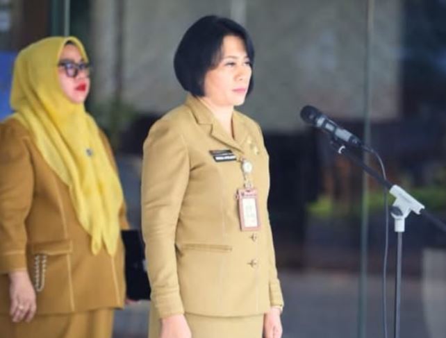Plt Sekwan DPRD Medan Erisda Hutasoit Pimpin Apel Pagi, Minta ASN Perkuat Komunikasi dan Disiplin Kerja