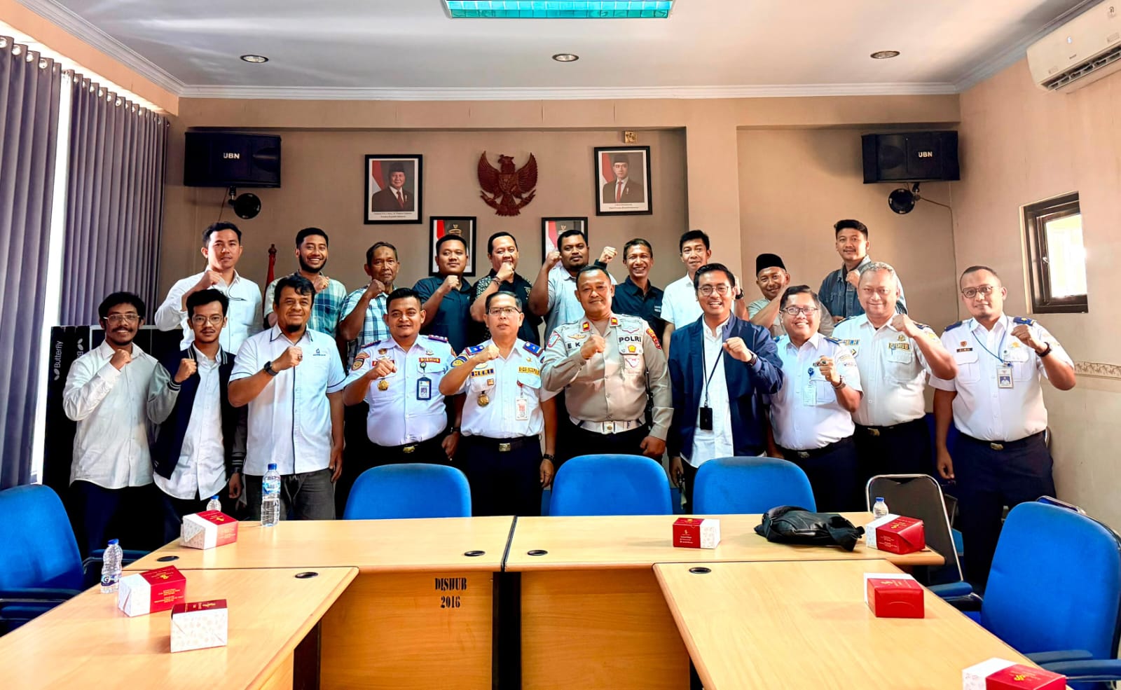 Dishub Cilegon Panggil Pengusaha SPBU, Antrean Truk Solar Meluber ke Jalan Bikin Macet dan Hambat Ambulans