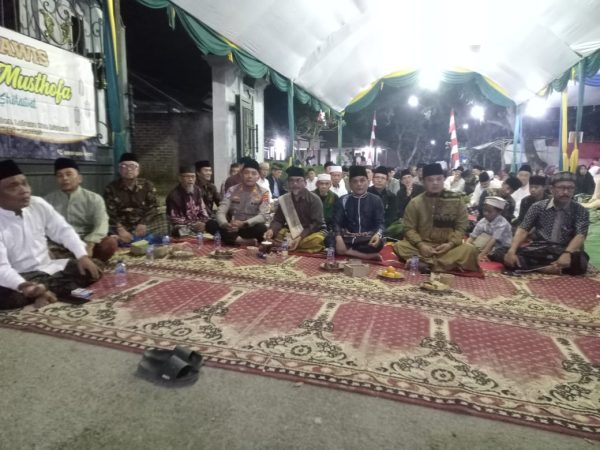 Polsek Mancak Hadiri Peringatan Maulid Nabi di Masjid Nurul Yaqin Desa Labuan, Sampaikan Himbauan Jaga Kondusifitas