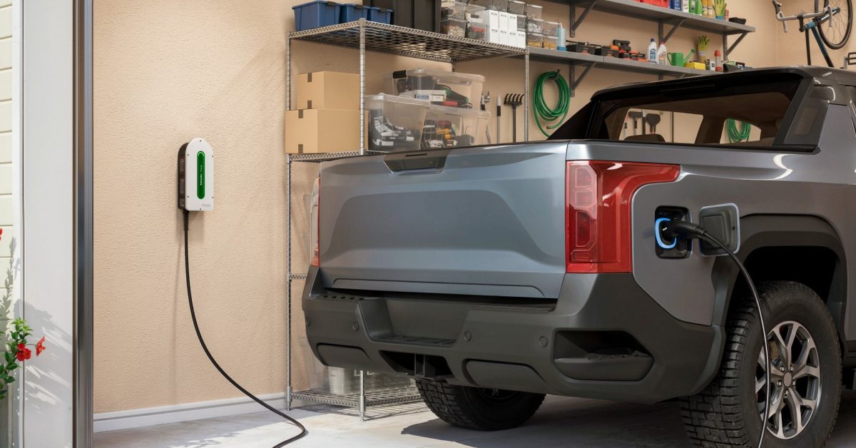 Schneider Charge Resmi Hadir, Charger EV 48 Ampere yang Tak Butuh Upgrade Panel Listrik