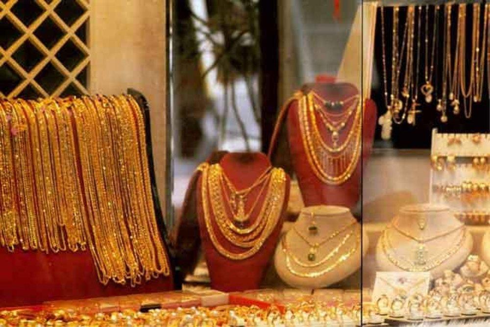 Harga Emas Perhiasan Naik Hari Ini, Lakuemas Rp2,325 Juta per Gram