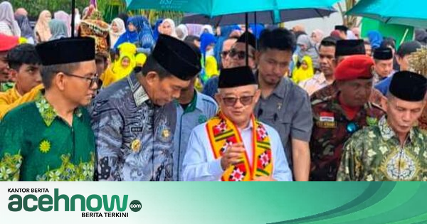 Mendikdasmen Abdul Mu'ti Resmikan Revitalisasi SMKN 1 Sinabang, Bupati Simeulue Sampaikan Harapan untuk Pendidikan Kepulauan