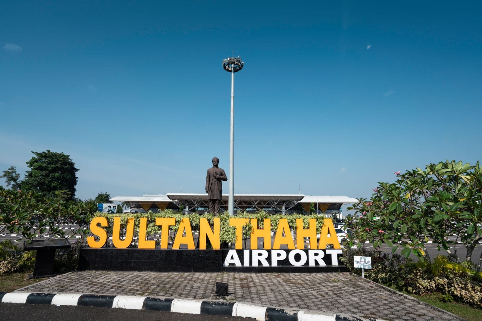 Jarak Pandang di Bandara Sultan Thaha Jambi Drop ke 600 Meter, Dua Pesawat Rute Jakarta Terpaksa Dialihkan