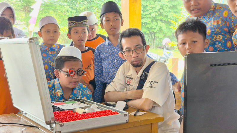 Lebih dari Separuh Siswa SD di Jambi Butuh Kacamata, Pertamina EP Jambi Gelar Pemeriksaan Mata Gratis