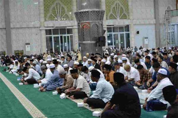 Pemko Langsa Gelar Maulid Akbar di Masjid Agung, 2.000 Al-Quran Disalurkan ke Masjid Terdampak Bencana