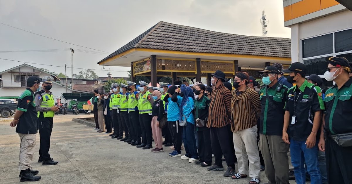 RAPI Sekadau Bagikan 15 Ribu Masker ke Warga saat Kabut Asap, 4 Ribu Ludes di Hari Pertama
