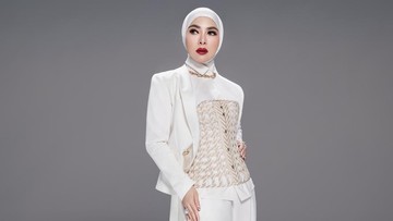 Syahrini Comeback dengan Single Baru Setelah 6 Tahun Vakum dan Punya Anak, Potretnya Bareng Baby R Curi Perhatian