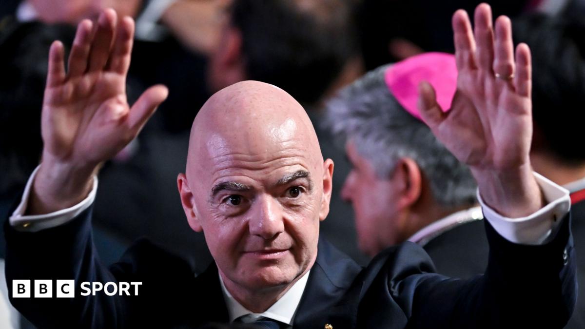 Asosiasi Sepak Bola Irlandia Utara Tarik Dukungan untuk Infantino Jelang Kongres FIFA