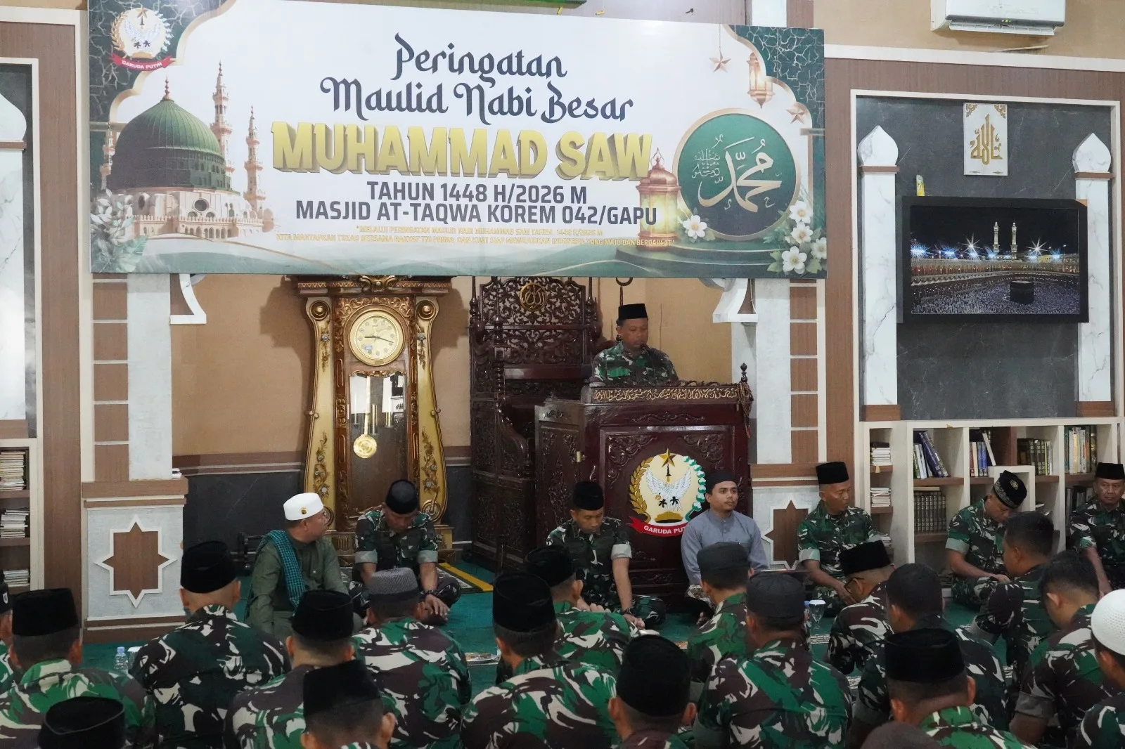 Peringati Maulid Nabi 1448 H, Korem 042/Gapu Ajak Prajurit dan Persit Teladani Kejujuran serta Amanah Rasulullah