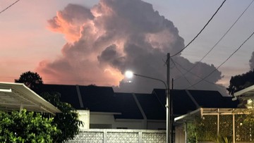 BMKG Beberkan Ciri-Ciri Awan Cumulonimbus yang Picu Hujan Lebat dan Gangguan Penerbangan