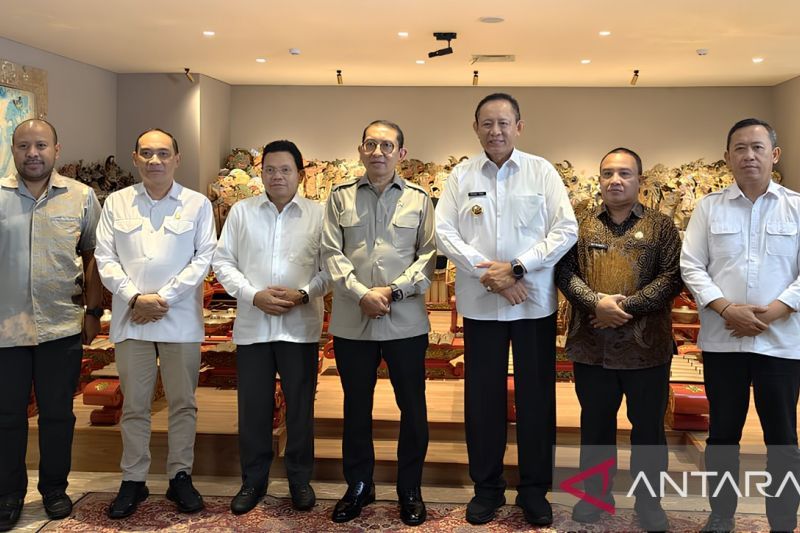 Gubernur Gorontalo Usulkan H.B. Jassin dan dr. Aloei Saboe Jadi Pahlawan Nasional ke Kementerian Kebudayaan