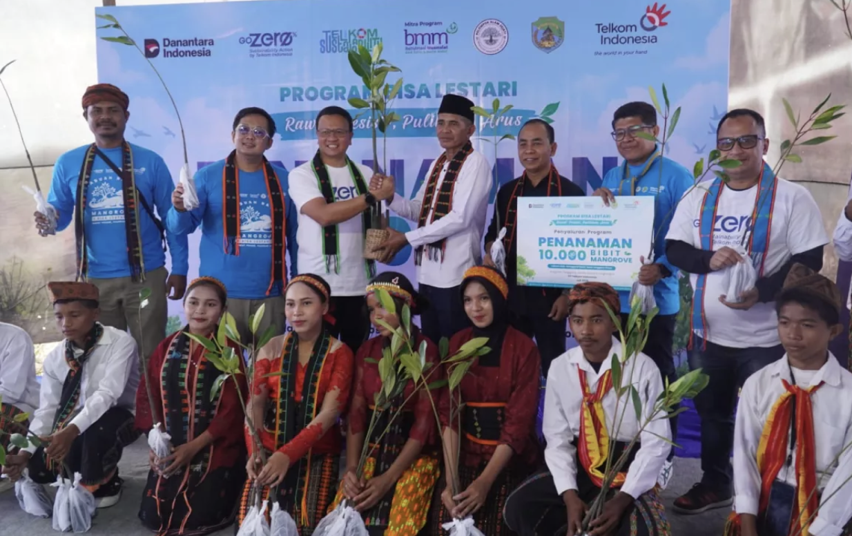 Telkom Tanam 20 Ribu Mangrove di Jepara dan NTT demi Ekosistem Pesisir
