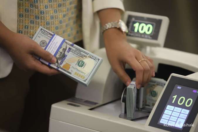 DPK Valas Bank Turun ke Rp 1.582,7 Triliun, Giro Korporasi Tergerus untuk Impor dan Utang