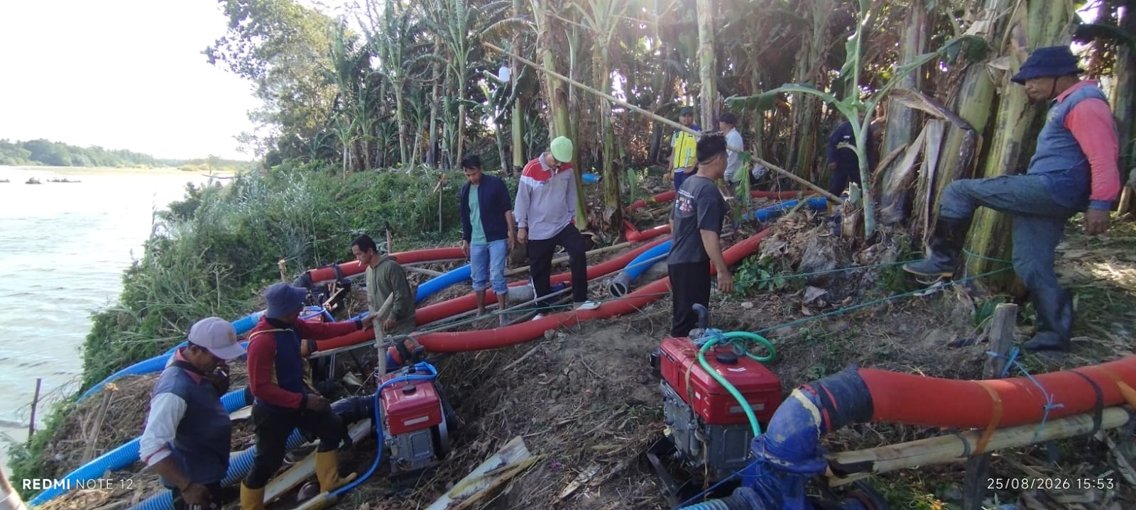Pemkab Pinrang Kirim Pompa Air Sungai Saddang ke Saluran Irigasi Pekkabata, Selamatkan Sawah di Ujung Layanan