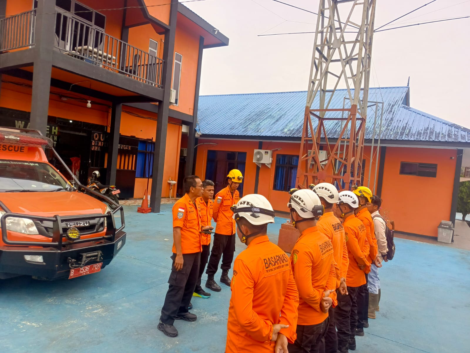 Empat Warga Natuna Hilang di Hutan Gunung Bedung, Tim SAR Terjunkan Rescue Car dan Peralatan Jungle Rescue