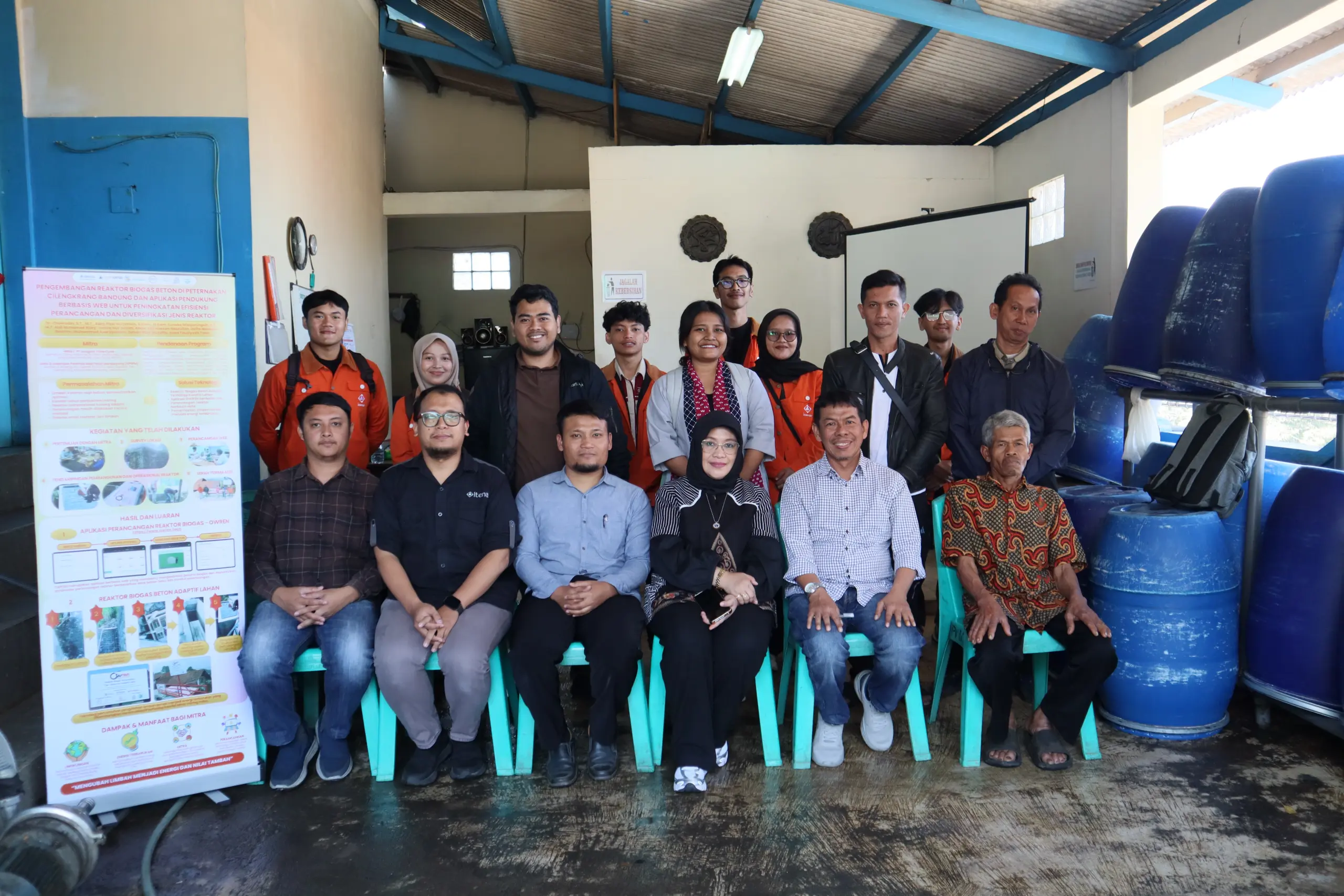 Tiga Prodi Itenas Bandung Rancang Reaktor Biogas Beton dan Aplikasi OWREN untuk Peternak Cilengkrang