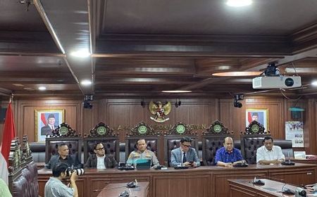 Bank Mandiri Buka Blokir Rekening Aktivis Pati, Dirut Minta Maaf dan Tegaskan Komitmen Jaga Amanah Nasabah