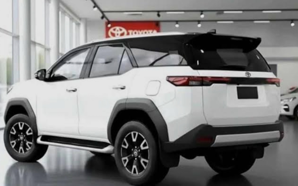 Toyota Fortuner Sport 2026 Dikabarkan Ganti Mesin Diesel 3.0L Baru, Tenaga Tembus 270 dk