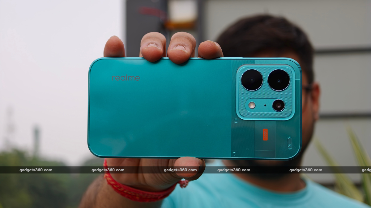 Review Realme P4s 5G: Layar Flagship 144Hz dan Baterai 8.000 mAh, Ini Kelemahannya