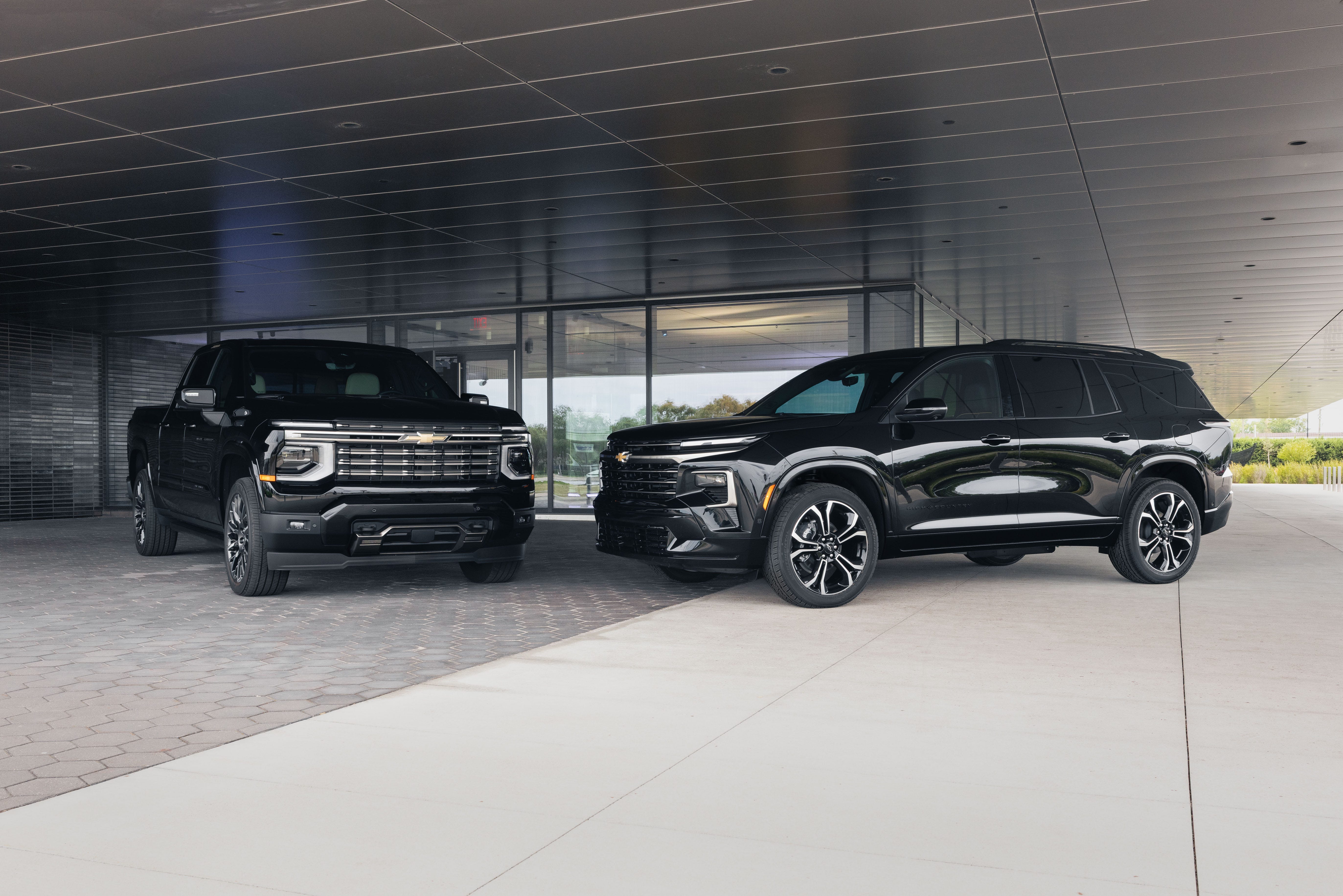 Chevy Traverse High Country 2027 Pakai Livery Baru, Kabin Mewah dengan Kayu Asli