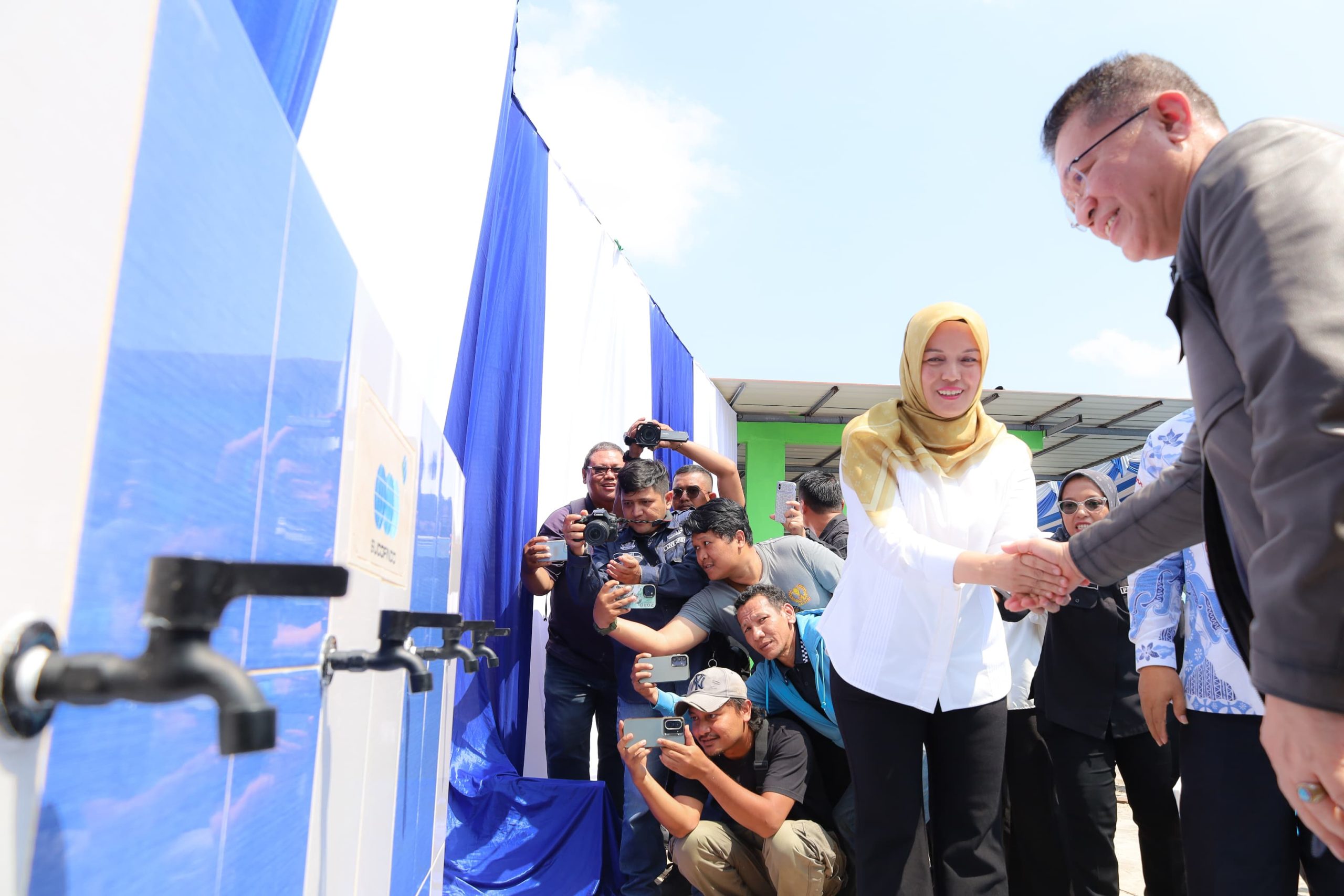 Wagub Kepri dan Wabup Bintan Resmikan Sumur Bor Bantuan Sucofindo untuk Warga Toapaya Selatan