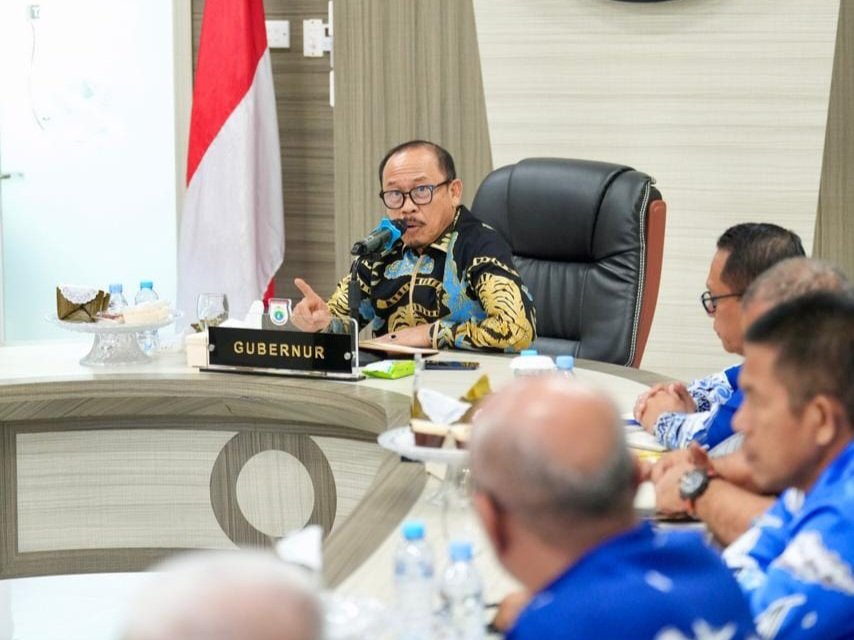 Gubernur Sulbar Suhardi Duka Perkuat Posko Karhutlah, 155 Titik Api Berhasil Dipadamkan, 2 di Mamasa Masih Terbakar