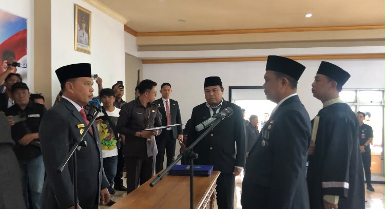 Bupati Lebong Lantik Syarifudin sebagai Sekda Definitif, Nilai Seleksi 87,11 Kalahkan Dua Kandidat Lain