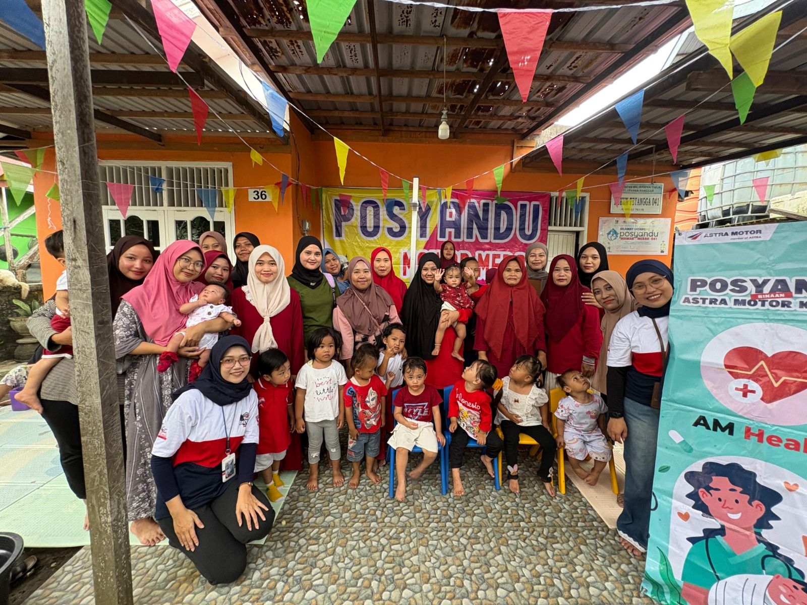 Astra Motor Kaltim 1 Ajak Ibu dan Anak Ramaikan Imunisasi di Posyandu Mawar Balikpapan