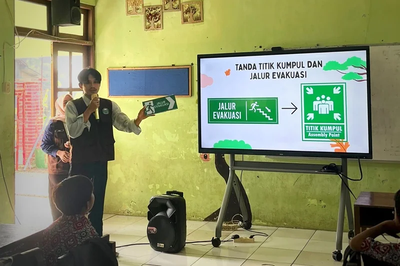 KKN UPGRIS Latih Siswa SD di Ambarawa Hadapi Gempa dan Banjir, Materi Tak Hanya Teori