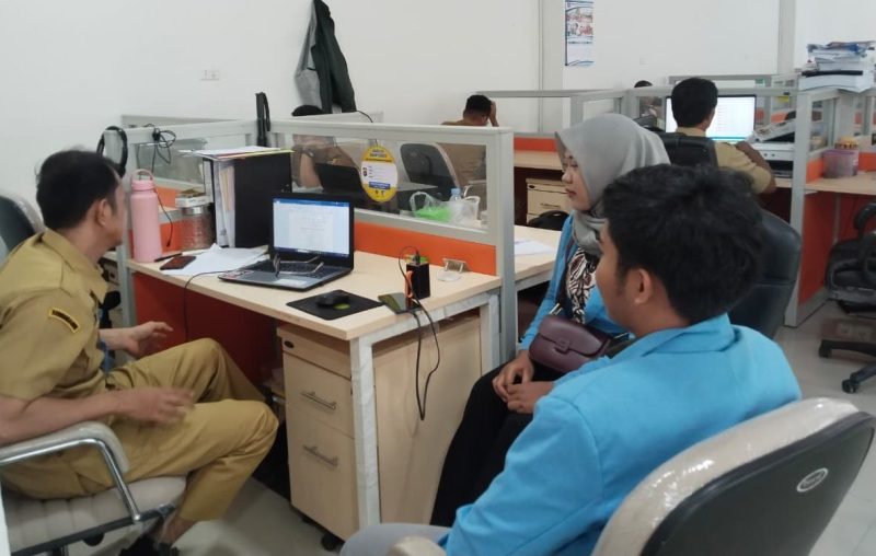 Mahasiswa FH UBB Bedah Penegakan Hukum Truk ODOL ke Dishub Bangka dan Babel, Ini Temuannya
