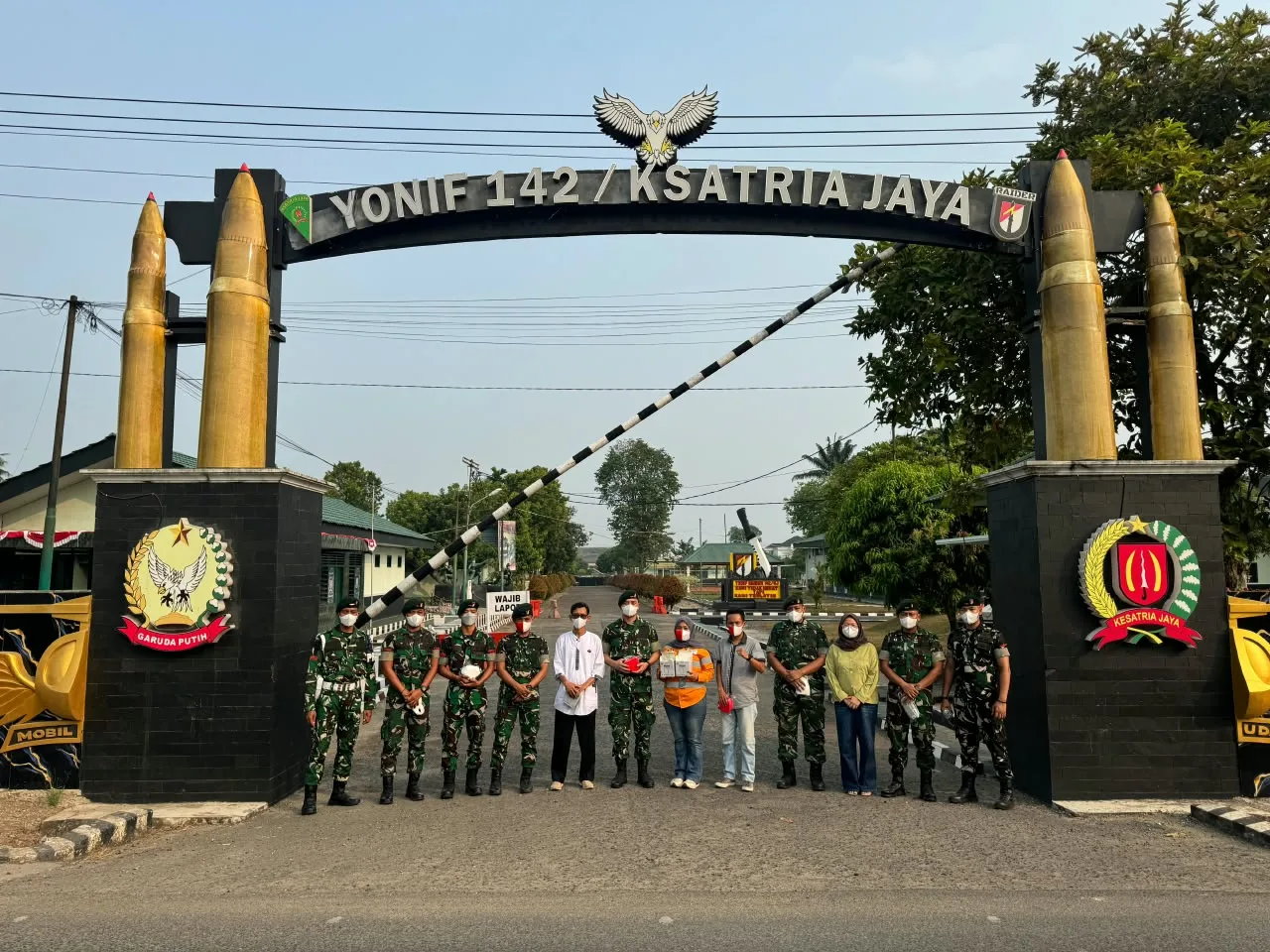 Yonif 142/KJ dan PT SAS Bagikan 10.000 Masker ke Warga Jambi, Target Lanjut ke Batanghari dan Sarolangun