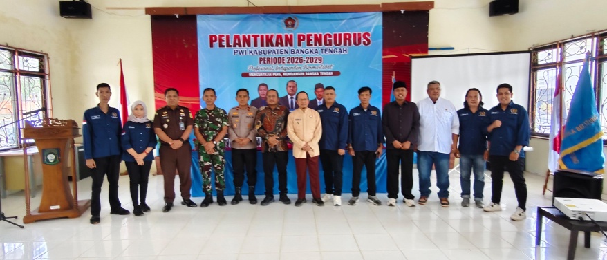 Bupati Algafry PWI Bangka Tengah Perkuat Sinergi, Pelantikan Andrian Samallo Jadi Ketua Masa Bakti 2026-2029