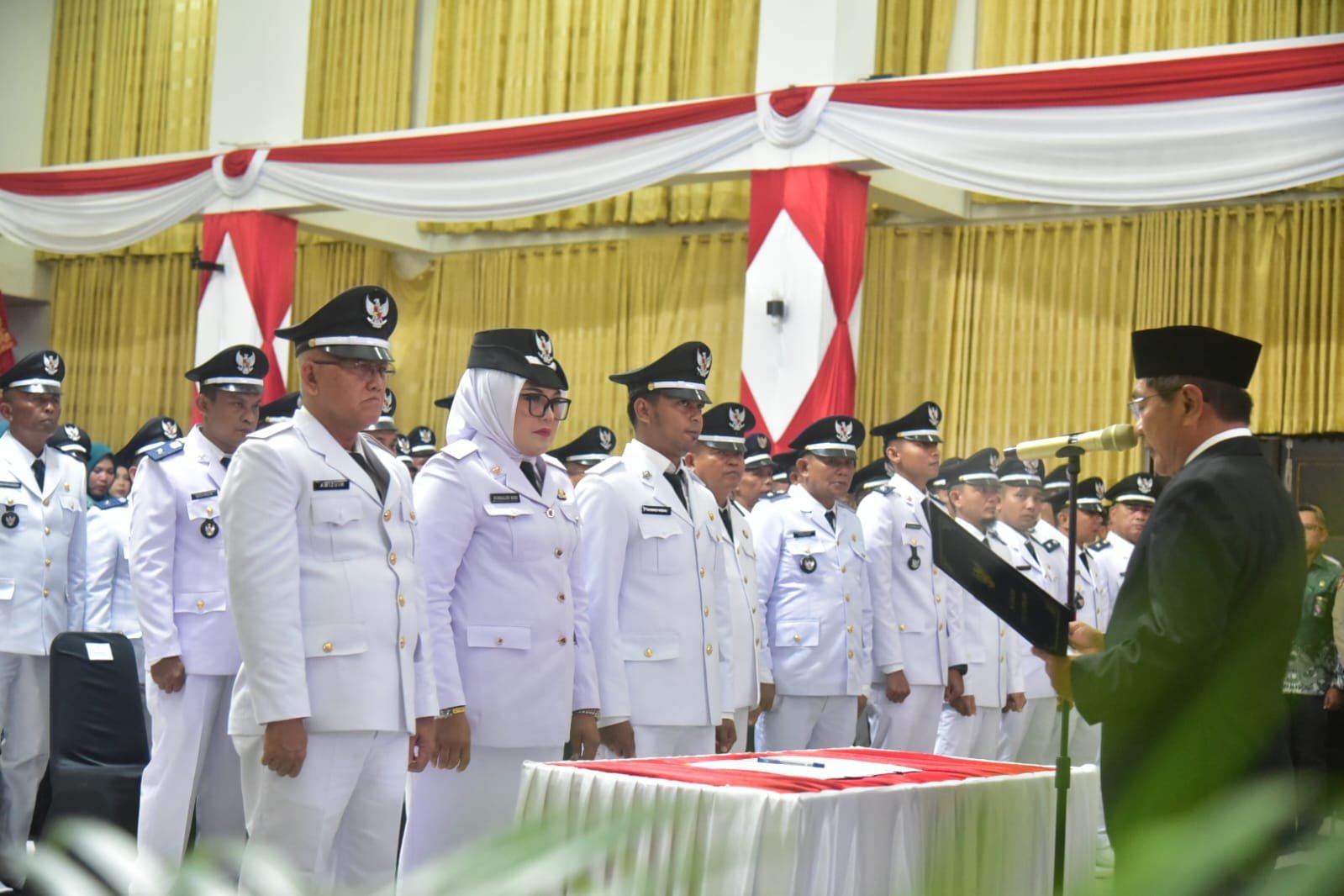 73 Wali Nagari Padang Pariaman Dilantik Bupati John Kenedy Azis, Target Pemekaran 150 Nagari pada 2027