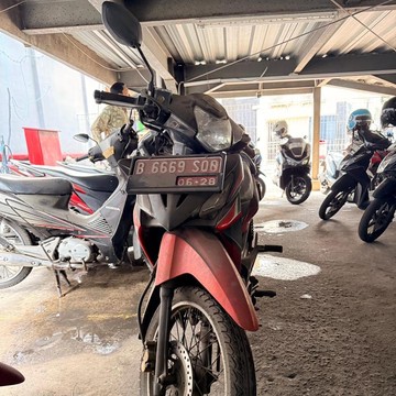 Lelang Honda Revo 2008 Plat Merah Mulai Rp 800 Ribu, Kondisi Bodi Penyok dan Mesin Mati Total