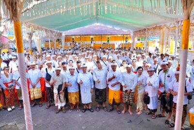 Bupati Badung Serahkan Hibah Rp700 Juta untuk Yadnya Massal di Desa Adat Kwanji, 146 Krama Ikut Ritual