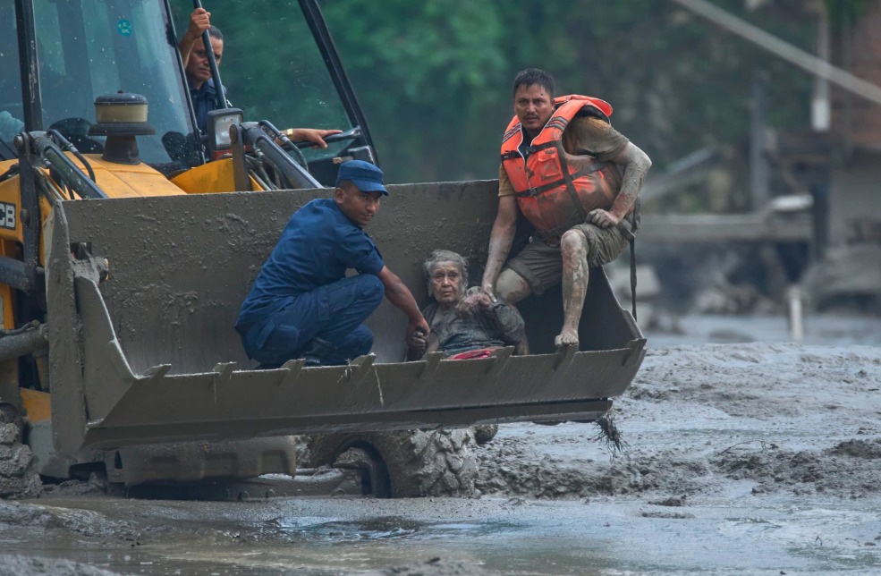 Banjir Bandang Nepal-Tibet Tewaskan 165 Orang, 826 Warga dan Turis Asing Masih Hilang
