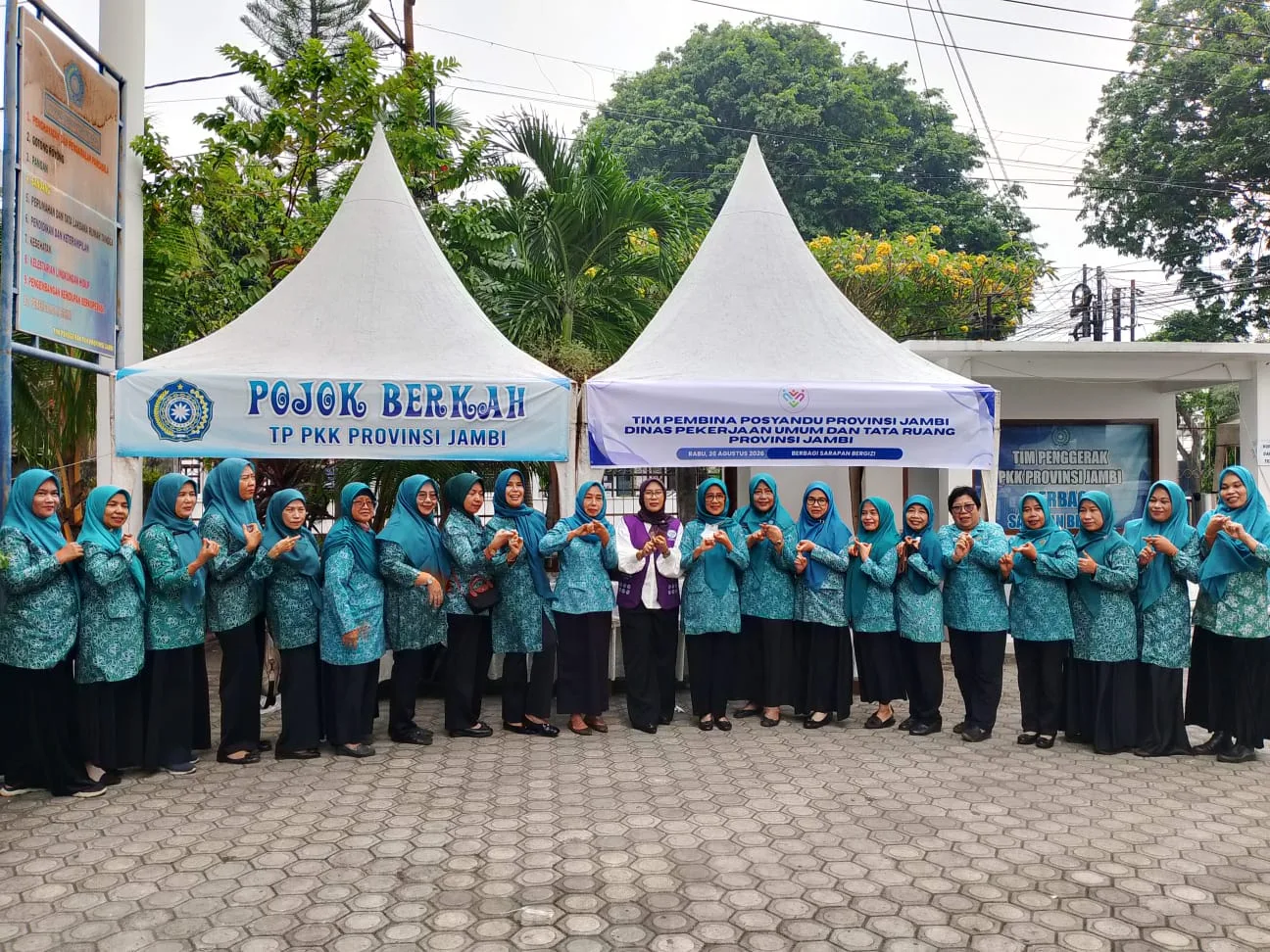 TP Posyandu Jambi Gandeng Dinas PUTR Bahas Enam Layanan Dasar, Hesti Haris Ingatkan Warga soal Kebakaran Lahan dan Air PDAM