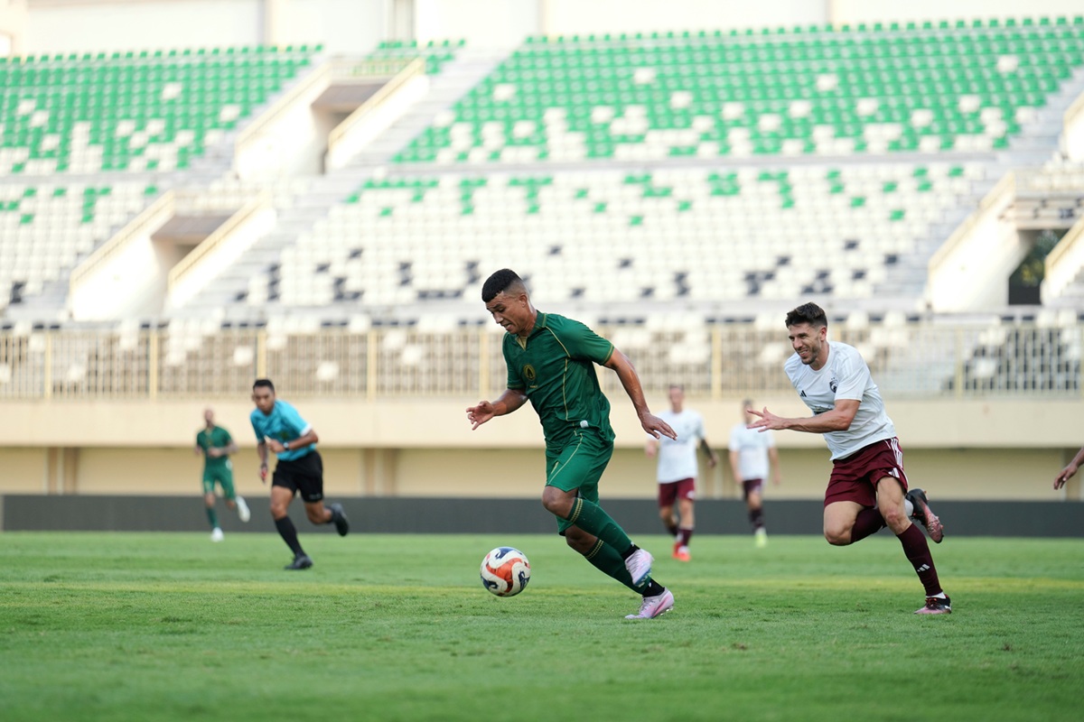 Kembali ke Lapangan Pakembinangun, Melvyn Lorenzen Fokus Pulihkan Kebugaran demi Perkuat PSS Sleman
