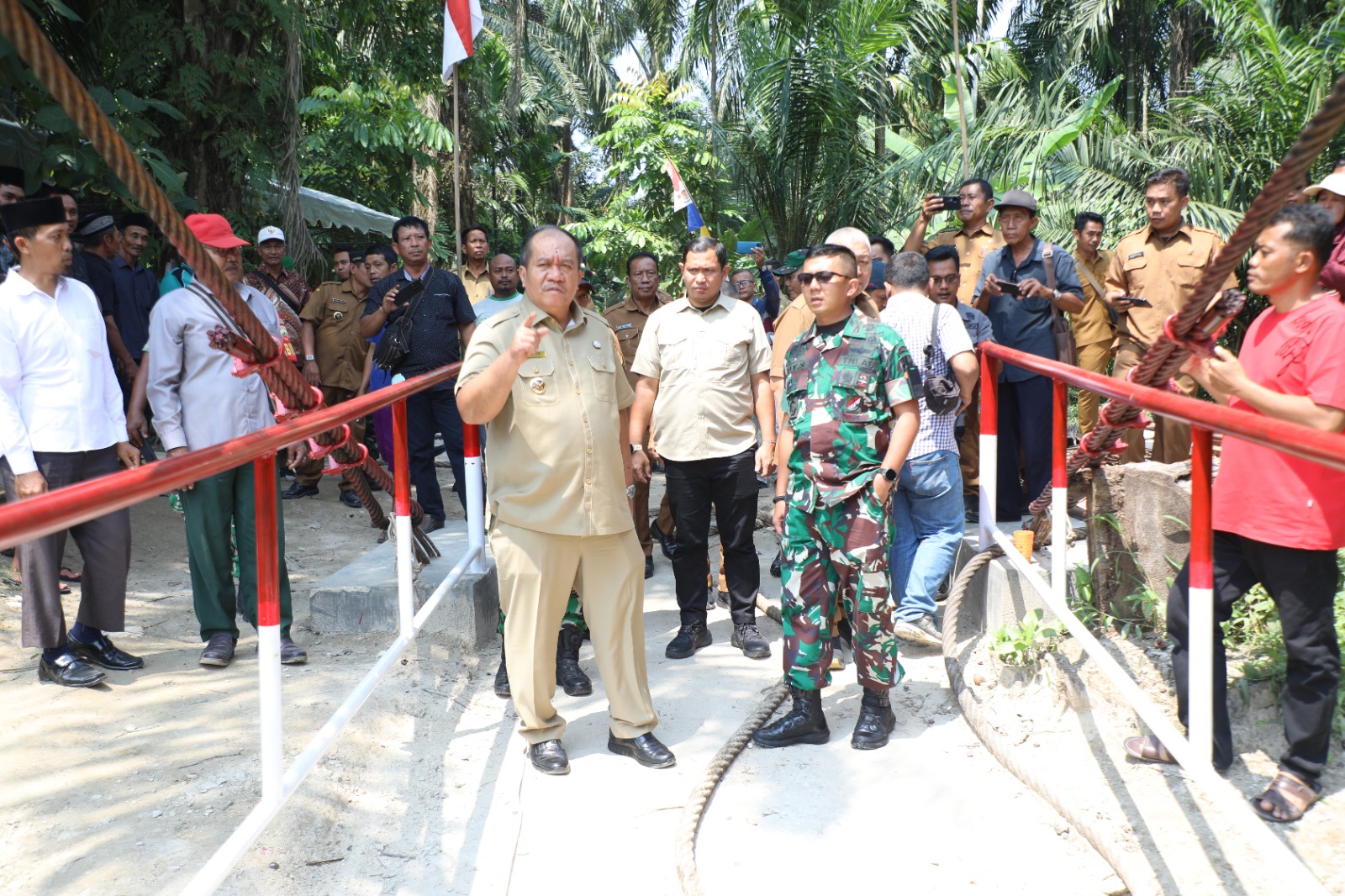 Bupati Asahan Tinjau Jembatan Perintis Garuda hingga Irigasi Sawah 430 Hektare, Target Rampung Pekan Depan