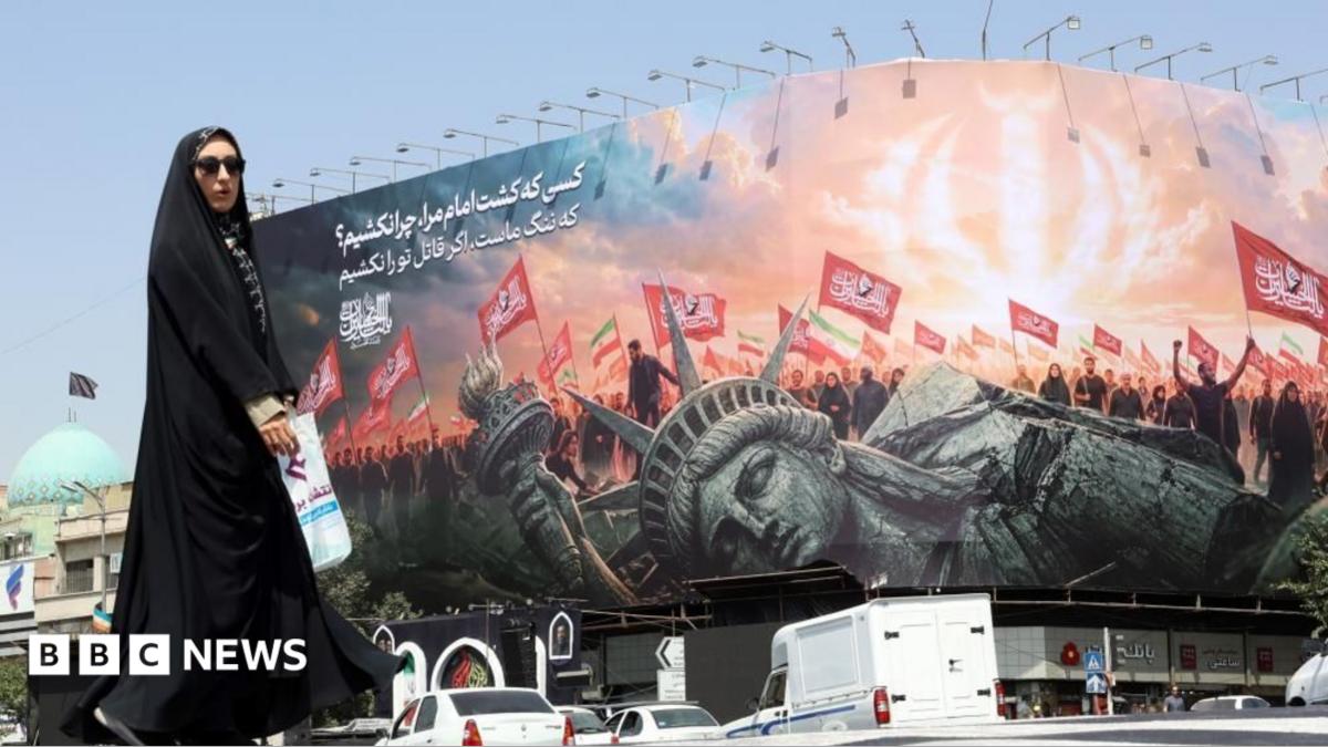 Trump Klaim Selat Hormuz Bebas Ranjau, Iran Belum Berkomentar