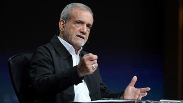 Presiden Iran Pezeshkian Tantang Sanksi Baru AS: Ekonomi Kami Tahan Banting