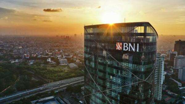 BNI Salurkan Pompa Air hingga Masker N95 ke 10 Kabupaten/Kota Terdampak Karhutla di Kalteng