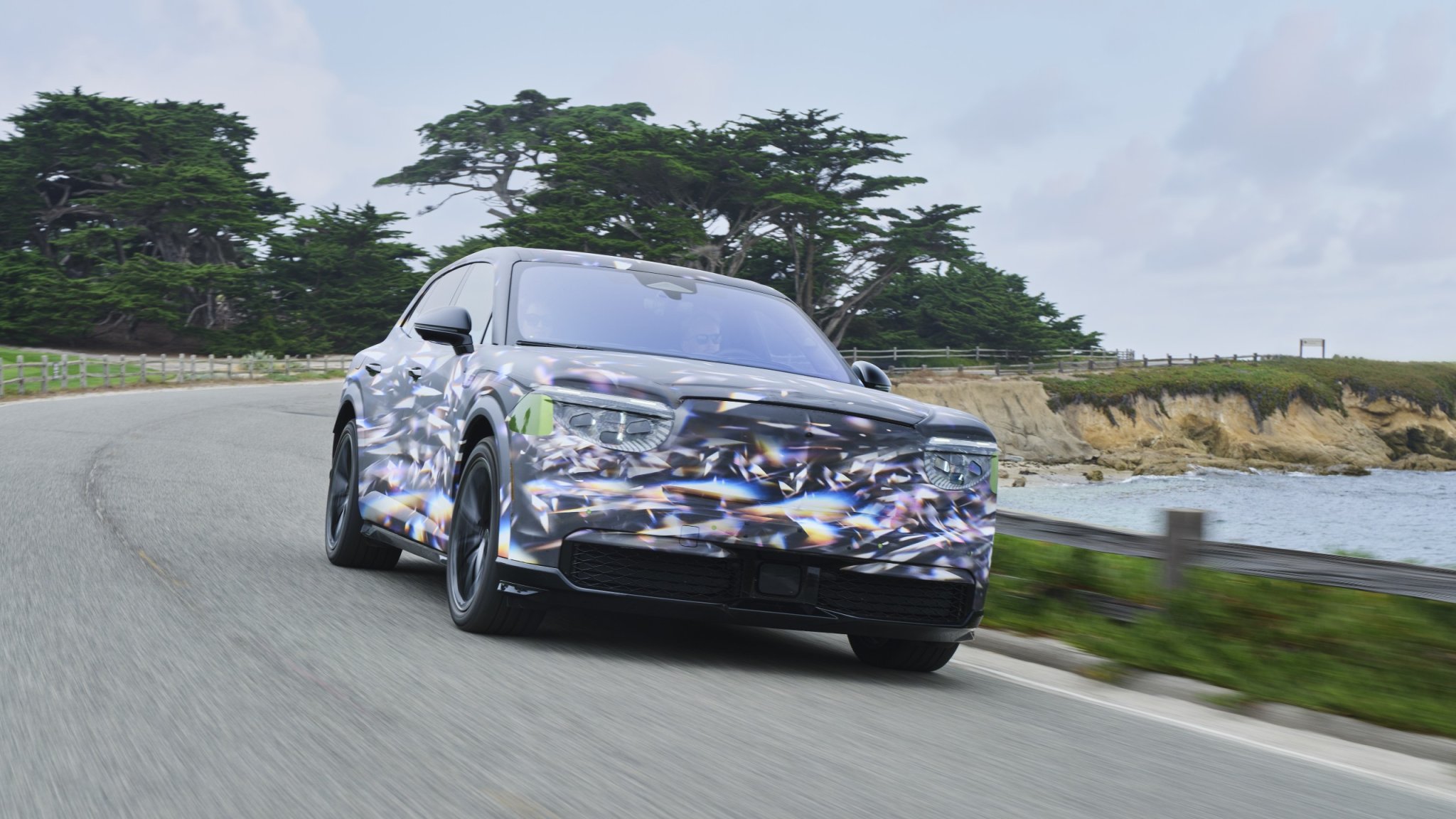 First Ride Bentley Torcal 2028: SUV Listrik Mewah yang Tak Sekadar Kencang